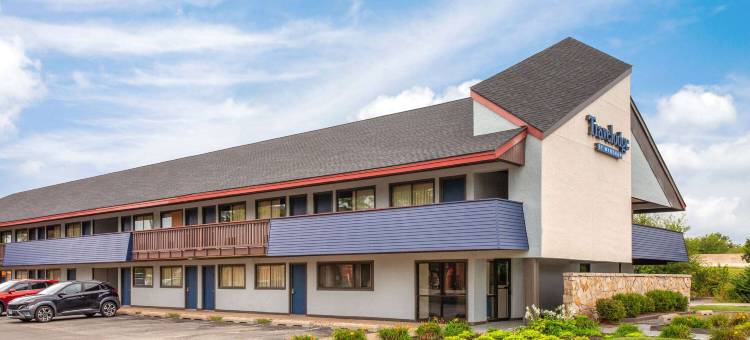 皮奥里亚红屋顶酒店(Travelodge by Wyndham Peoria)图片