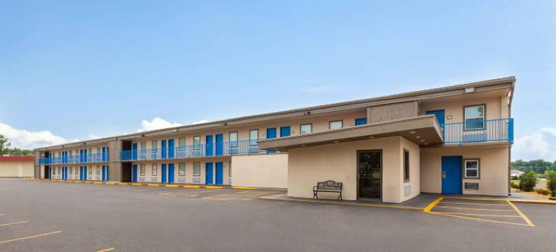 帕迪尤卡I-24 4号出口温德姆速8酒店(Super 8 by Wyndham Paducah I-24 Exit 4)图片