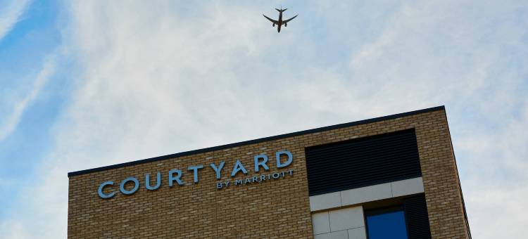 伦敦城市机场万怡酒店(Courtyard London City Airport)图片