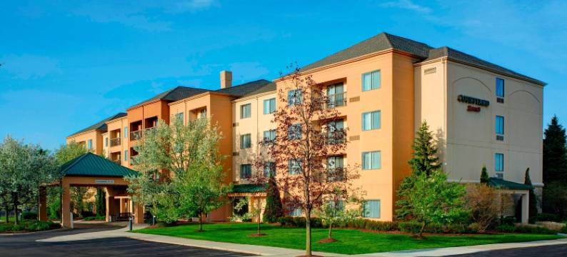 底特律庞蒂亚克/奥本山万怡酒店(Courtyard Detroit Pontiac/Auburn Hills)图片