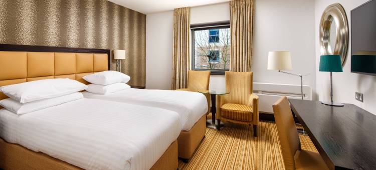 诺丁汉钟塔万豪德尔塔酒店(Delta Hotels Nottingham Belfry)图片