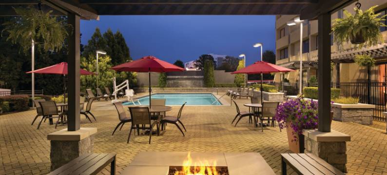 亚特兰大东北诺斯莱克希尔顿逸林酒店(DoubleTree by Hilton Hotel Atlanta Northlake)图片