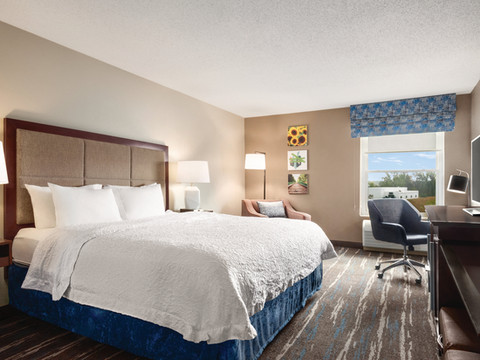 希尔顿欢朋套房酒店-北韦恩堡