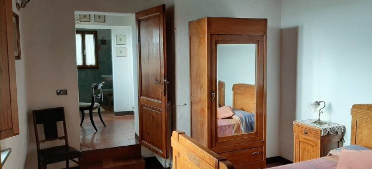 Villa Mulinello, secluded, panoramic view over Montepulciano valley.图片