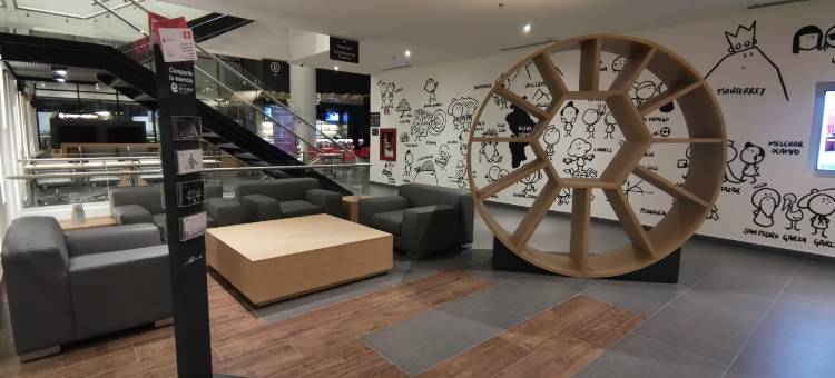 蒙特雷阿波达卡机场区温德姆华美达安可酒店(Ramada Encore by Wyndham Monterrey Apodaca Zona Aeropuerto)图片