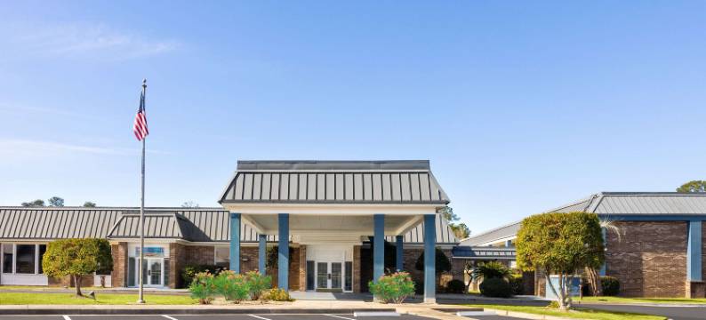 温德姆戴斯酒店亨斯维尔福特斯图尔特附近酒店(Days Inn by Wyndham Hinesville Near Fort Stewart)图片