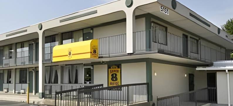 Super 8 by Wyndham Camp Springs/Andrews AFB DC Area图片