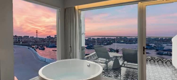 花筑·獭窟一号海景民宿(月亮湾沙滩店)图片