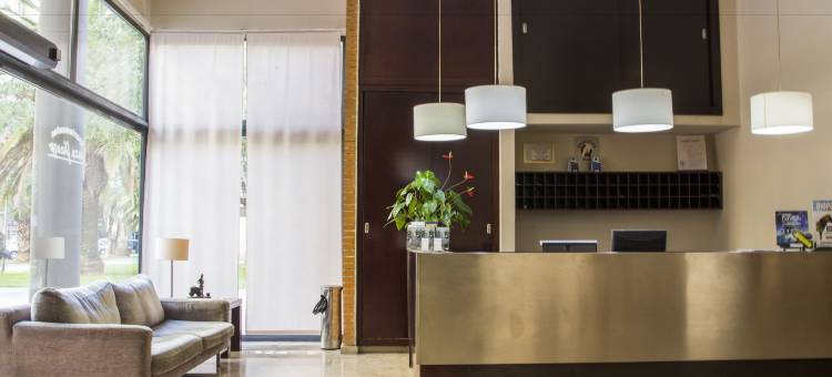 毕加索广场公寓(Apartamentos Plaza Picasso)图片