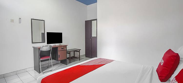 OYO Life 90589 棕榈花园酒店(OYO Life 90589 Palem Garden Hotel)图片