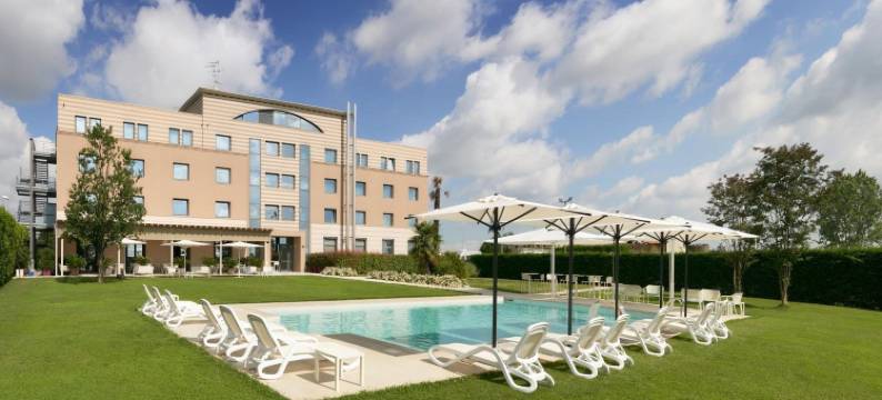 奥姆尼亚酒店(Hotel Omnia)图片