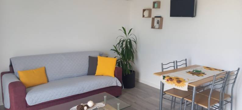 别墅 - 可住4人并提供免费停车(Villa - Sleeps 4 & Free Parking)图片