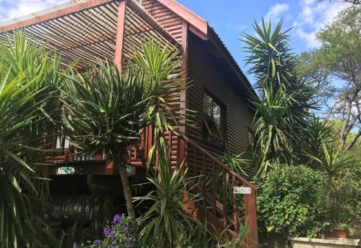 A Stone's Throw Accommodation Hotel Overview