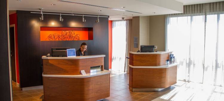 沃尔顿堡滩西德斯坦万怡酒店(Courtyard Fort Walton Beach-West Destin)图片