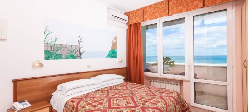 阿姆巴斯亚托里酒店(Hotel Ambasciatori)图片