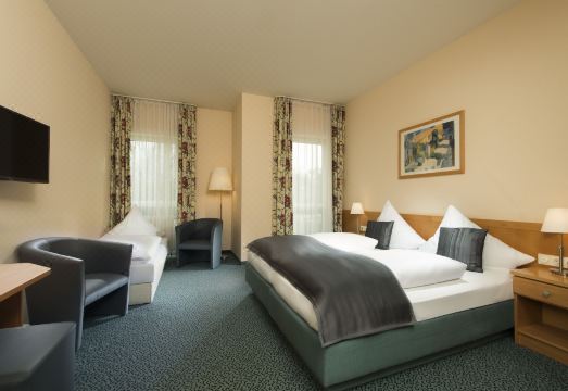 Hotel Schloss SchweinsburgHotel Overview