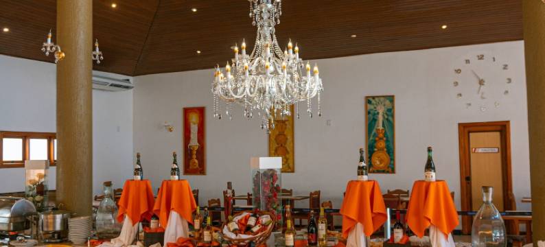 波尔图瑙斯普拉艾酒店(Porto Das Naus Praia Hotel)图片