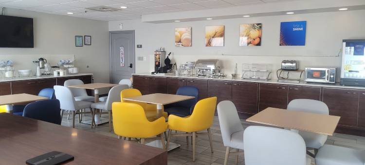 舒适套房酒店(Comfort Inn & Suites)图片