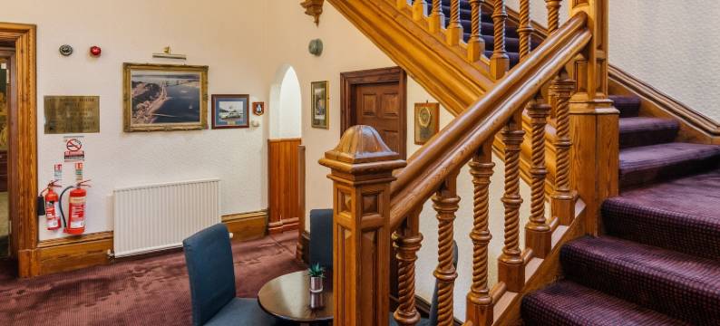 因弗内斯·洛卡迪尔庄园(Inverness Lochardil House)图片