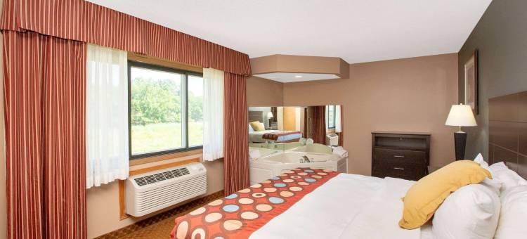 科拉尔维尔美吟温德姆酒店(AmericInn by Wyndham Coralville)图片