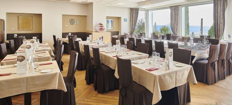 卡罗琳别墅蓝色假日酒店(Hôtel Vacances Bleues Villa Caroline)图片