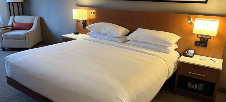 印第安纳波利斯机场万豪德尔塔酒店(Delta Hotels Indianapolis Airport)图片