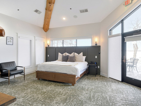 巴尔萨姆湖公馆