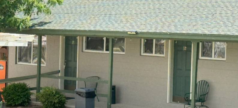 湖滨汽车旅馆(Lakeshore Lodge)图片