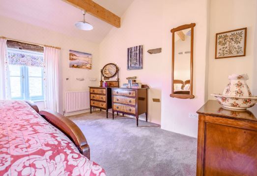 Pickle Cottage Hotel Overview