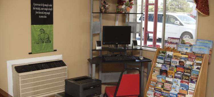 科尔比经济旅馆&套房酒店(Budget Inn & Suites Colby)图片