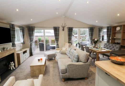 Huckleberry Hotel Overview