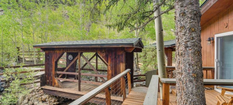 清溪小屋：霍比特人的度假屋！(Cabin on Clear Creek A Hobbits Retreat!)图片