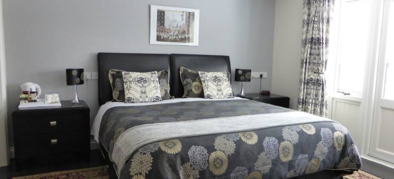 狮门之家(Liongate House)图片