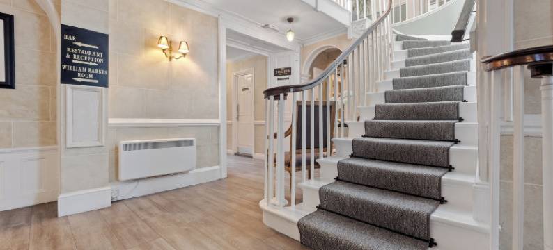 Sleeping Bear Hotel Dorchester图片