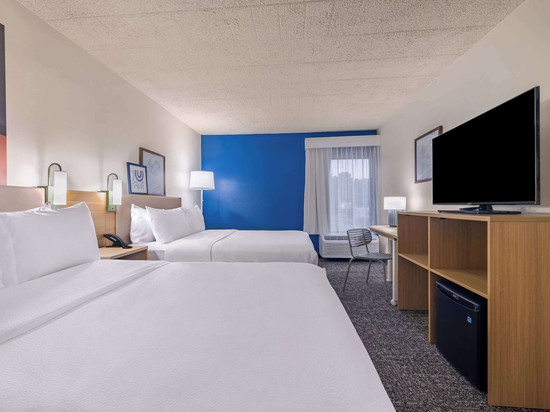 希尔顿克拉克斯萨米特Spark