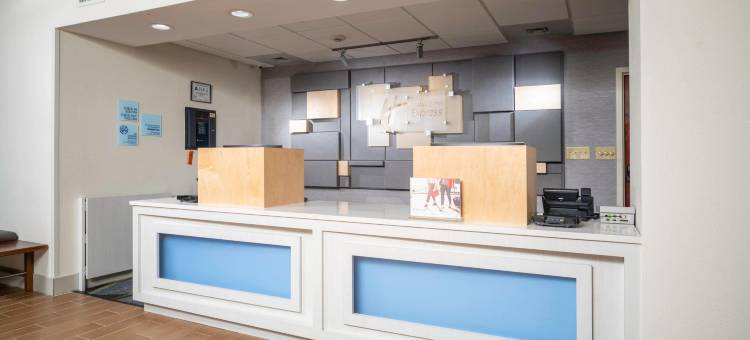 Holiday Inn Express 克莱顿(东南罗利)(Holiday Inn Express Clayton (SE Raleigh))图片