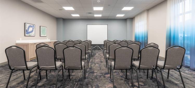 圣塔克拉利塔-瓦伦西亚欢朋酒店(Hampton Inn Santa Clarita-Valencia)图片