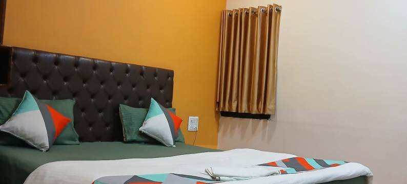 比拉斯普尔马哈维尔天堂酒店(Hotel Mahaveer Paradise Bilaspur)图片