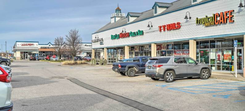 四季适宜的大港度假处，配有甲板！(All-Season Grand Haven Getaway with Deck!)图片