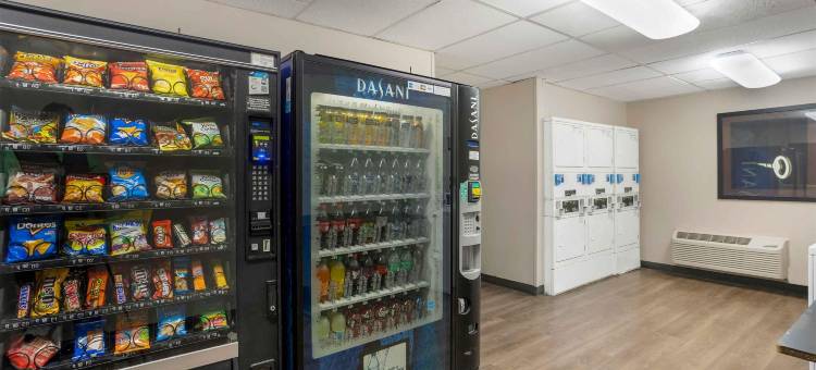 Extended Stay America 套房 - 费城 - 机场 - Tinicum 大道(Extended Stay America Suites - Philadelphia - Airport - Tinicum Blvd)图片