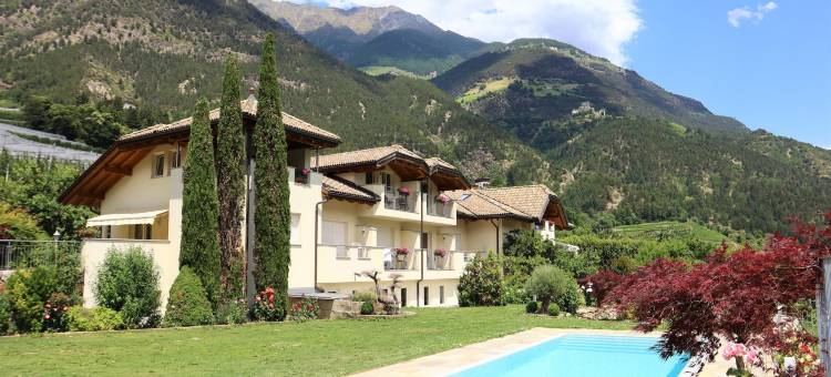 Apartment in Goldrain with Pool & Mountain Views图片
