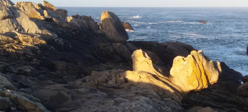 Beautiful holiday home by the sea in Penmarch图片