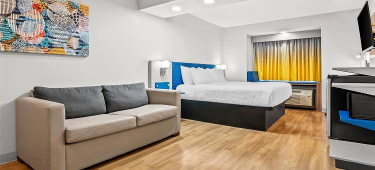 索尔兹伯里麦客达套房酒店(Microtel Inn & Suites by Wyndham Salisbury)图片