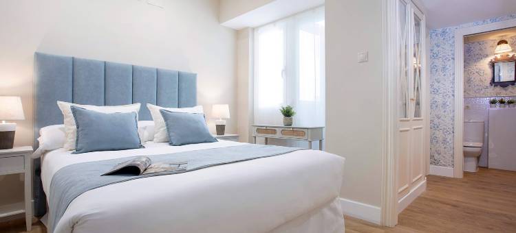 Bright stay Córdoba. Paseo de la victoria图片