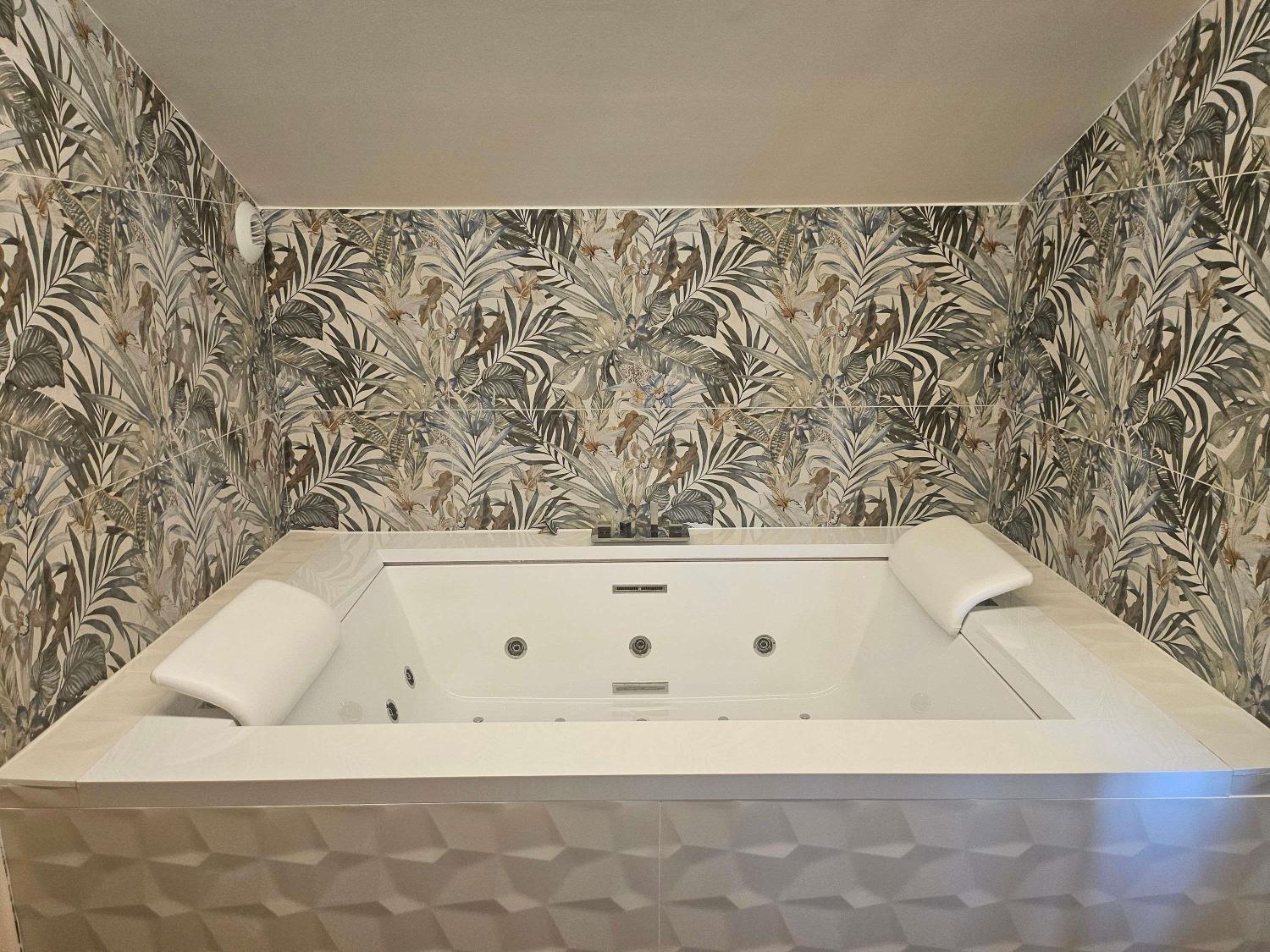 Mercure Albi Rives du Tarn Over view