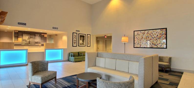 智选假日套房酒店密尔沃基机场(Holiday Inn Express & Suites MILWAUKEE AIRPORT by IHG)图片