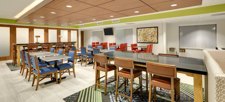 智选假日套房酒店米切尔 by IHG(Holiday Inn Express & Suites Mitchell)图片