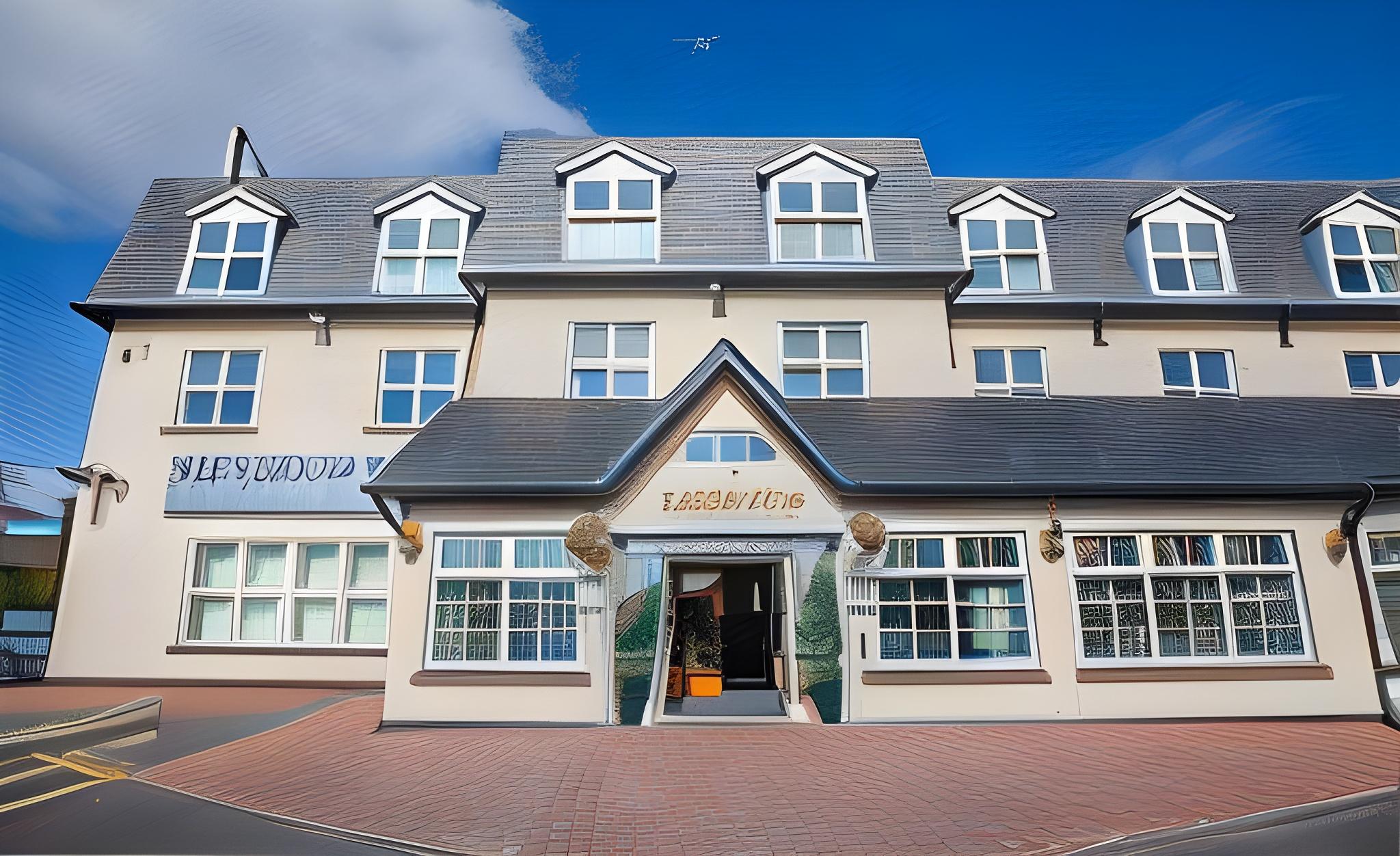 Menlo Park Hotel Over view