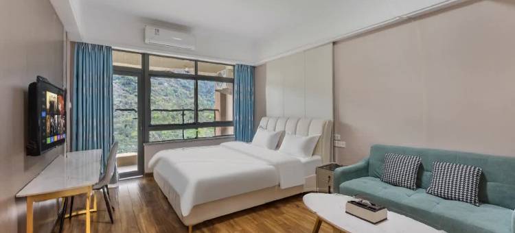 听音悦享美宿(佛山西樵山千古情店)图片