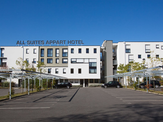 波城全套房酒店